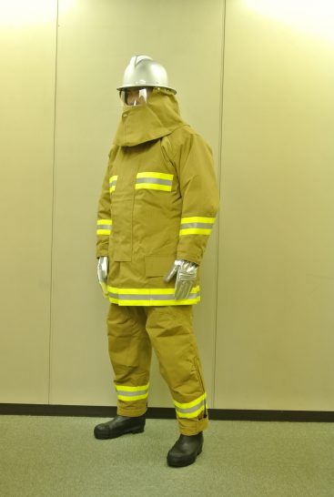 Heat-resistant fireproof clothing.